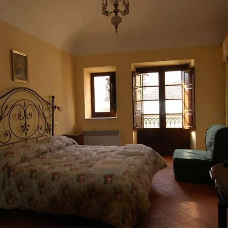 Bed&Breakfast Via Della Piazza-3