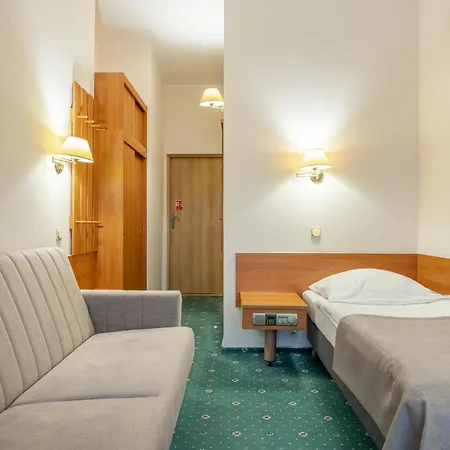 Hotel Wodnik-3