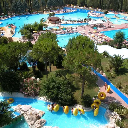 Centro Vacanze Verde Azzurro-3