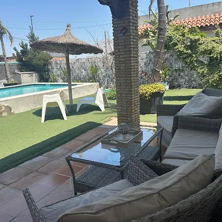 Casa con Piscina en Sanlucar de Barrameda-3