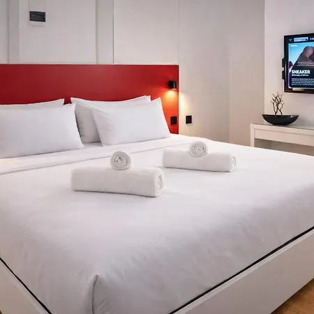 Citizen Suites Asignatures By Dahlia-2