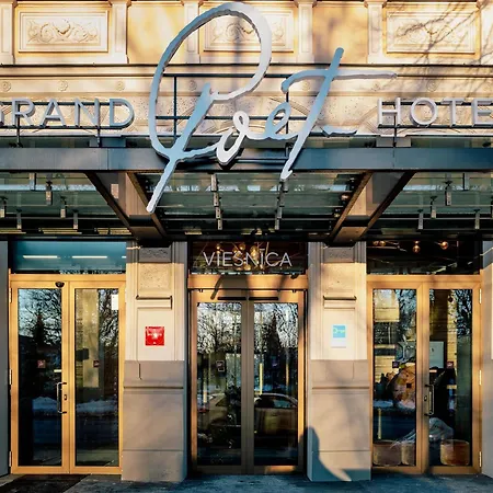 Grand Poet Hotel And Spa By Semarah-3