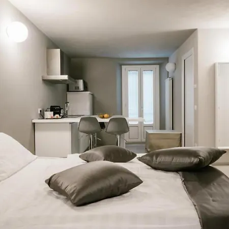 CHARMING MOMENT di Villa Porta - Residenza Felice-3