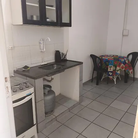 Apto térreo de um quarto com varanda, 550m da Praia de Itaparica-3