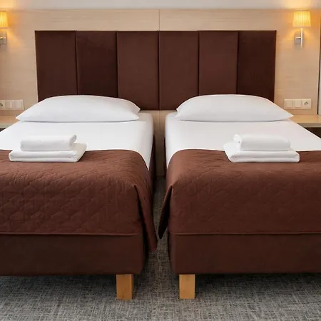 Hotel Logos-2