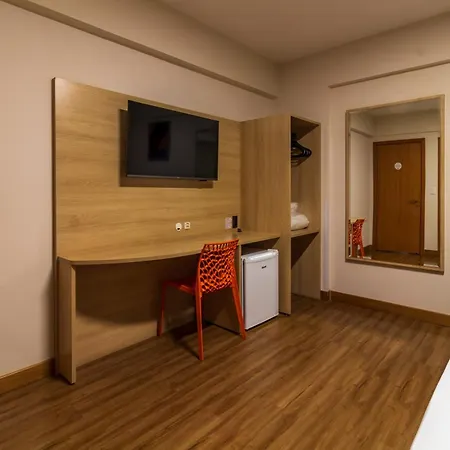 Luds Comfort Hotel-3
