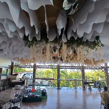 Casa De Robles Tanay Rizal-2
