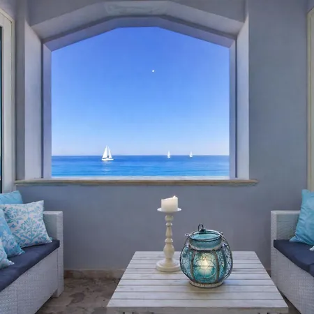 Villa Lilla sulla Spiaggia di San Vincenzo LUXURY-3