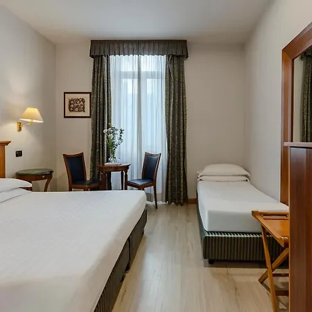 Hotel Diplomatic-2