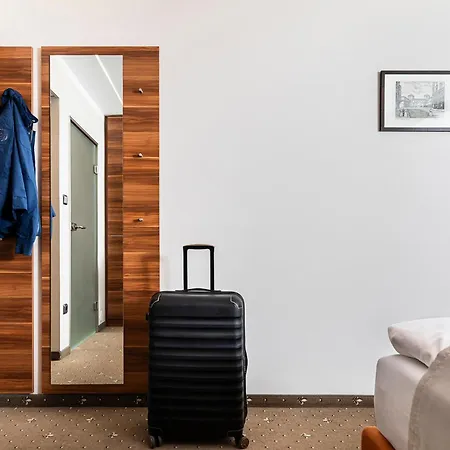 Hotel Isartor-2