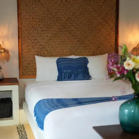Hotel Boutique La Puerta Azul Beachfront - Adults Only-3