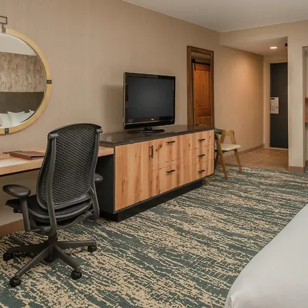 Edgewater Missoula, Tapestry Collection By Hilton-3
