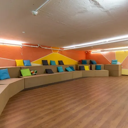 Hostel By Hyve Basel-3