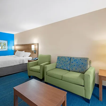 Sleep Inn & Suites Altoona North-3