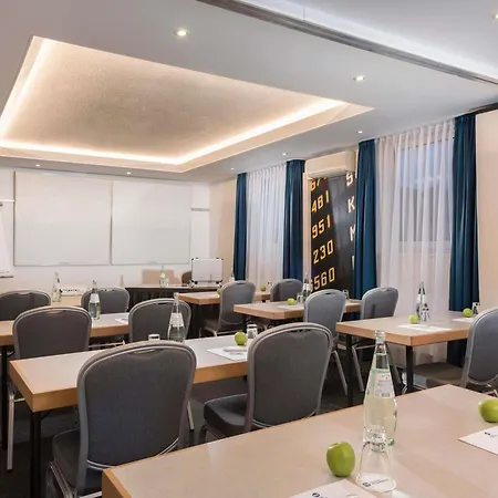 Ibis Styles Cologne Airport-3