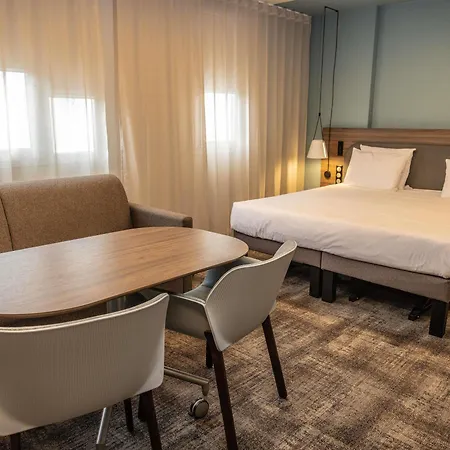Novotel Suites Clermont Ferrand Polydome-3