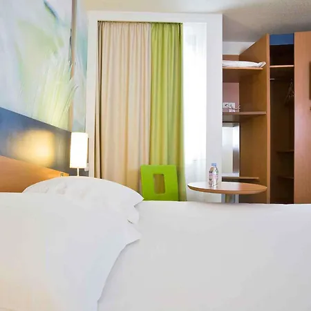 Ibis Styles Angers Centre Gare-2