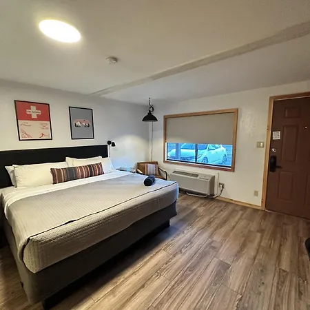 Wolf Creek Lodge, BW Signature Collection-3