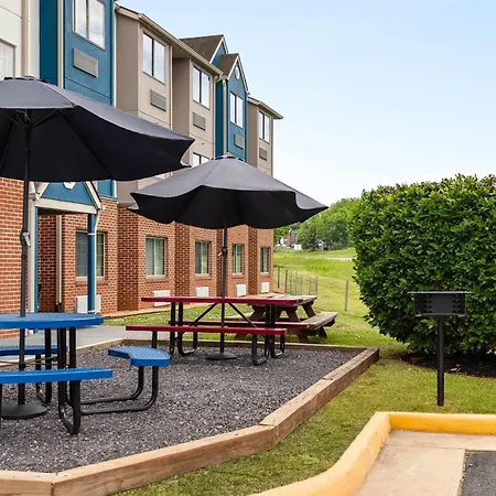 Microtel Inn & Suites By Wyndham Culpeper-2