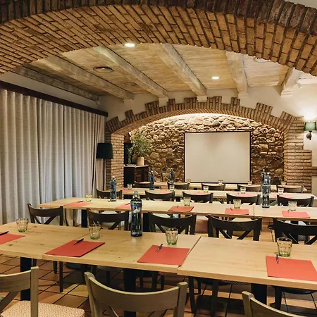 Ibis Styles Figueres Ronda-3