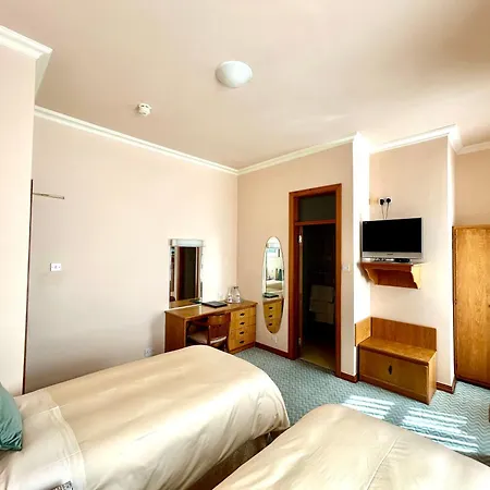 Rathbaun Hotel-2