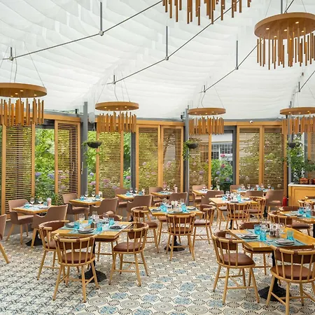 Park Inn By Radisson Bucharest Hotel & Residence-3