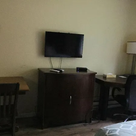 Americas Best Value Inn & Suites Anchorage Airport-3