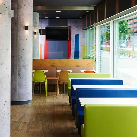 Ibis Budget Zurich City West-2