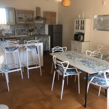 Ecuba House-2