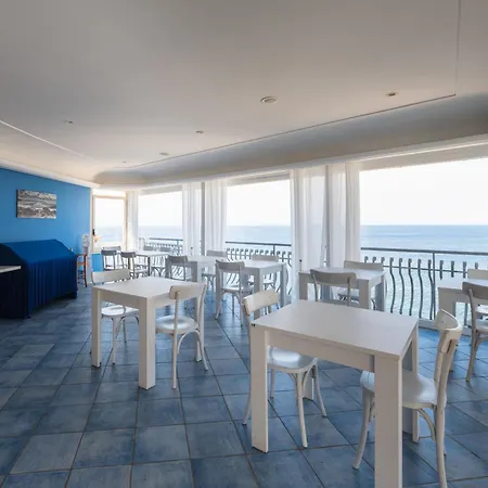 Hotel L'Approdo-3