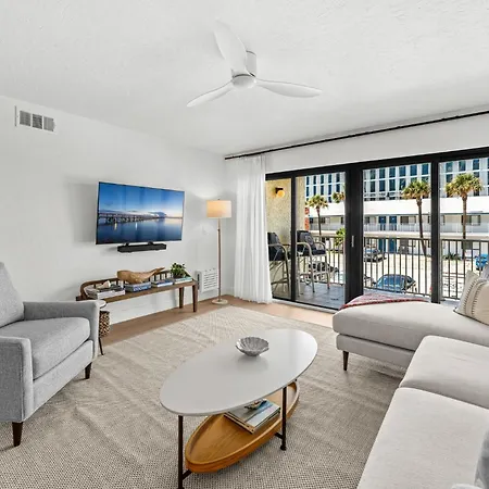 Sandcastles - Cocoa Beach Oceanfront Condos With Heated Pool Tennis-2
