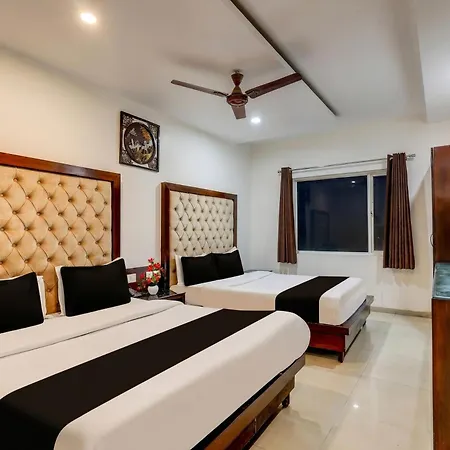 Townhouse Arakashan Road Paharganj Formerly Mohan International-2