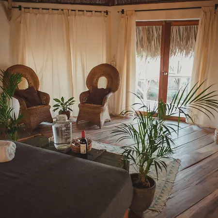 Dreamsea Surf Resort Nicaragua-3