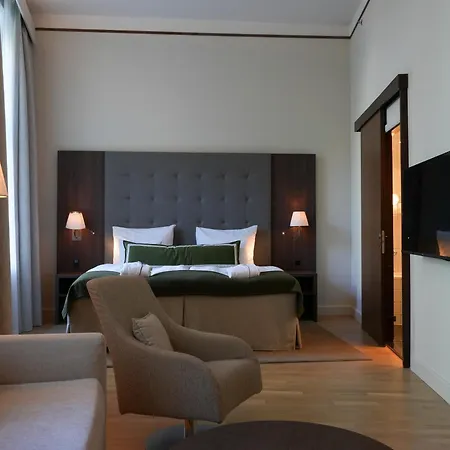 Clarion Hotel Post-3
