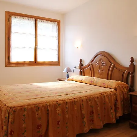 Apartamentos Los Tilos-2