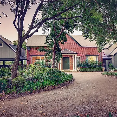 Evanslea Luxury Boutique Accommodation-3