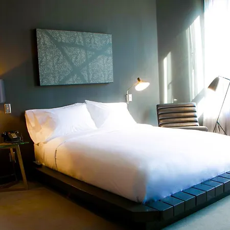 Tuck Hotel-2