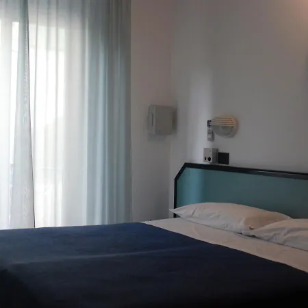 Hotel Caravelle-3