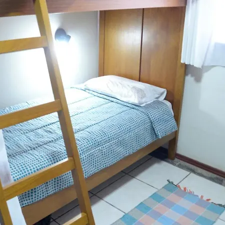 Pop Hostel-2
