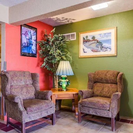 Econo Lodge Ottawa-3