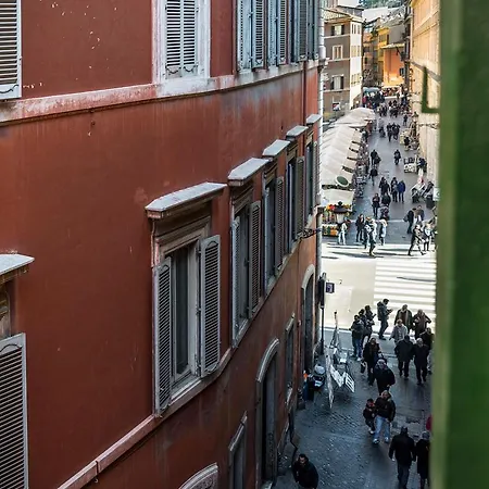 Trevi & Pantheon Design Rooms-2