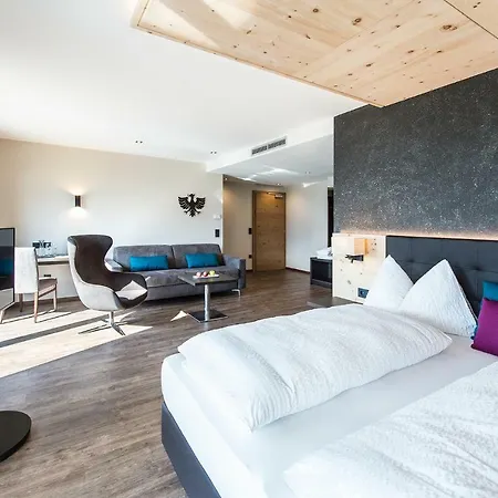 Hotel Zum Tiroler Adler-3