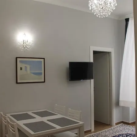 Nunzia Sweet Home-2