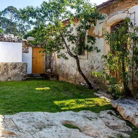 Casal Das Fontainhas- Country Farmhouse With Pool-3