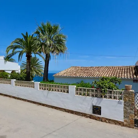 CALALGA сasa frente a la playa con piscina privada-2
