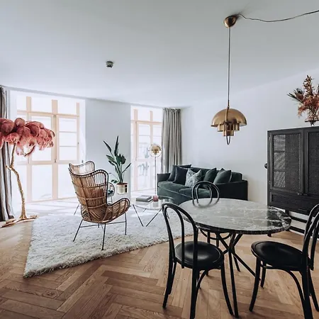 Ocho Suites&Kitchen-2
