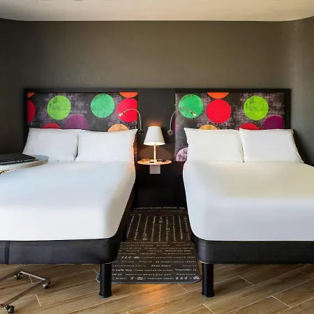 Ibis Styles New York Laguardia Airport-3