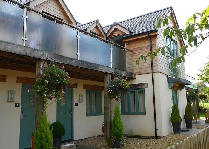 Hotel near College: The Sun Inn