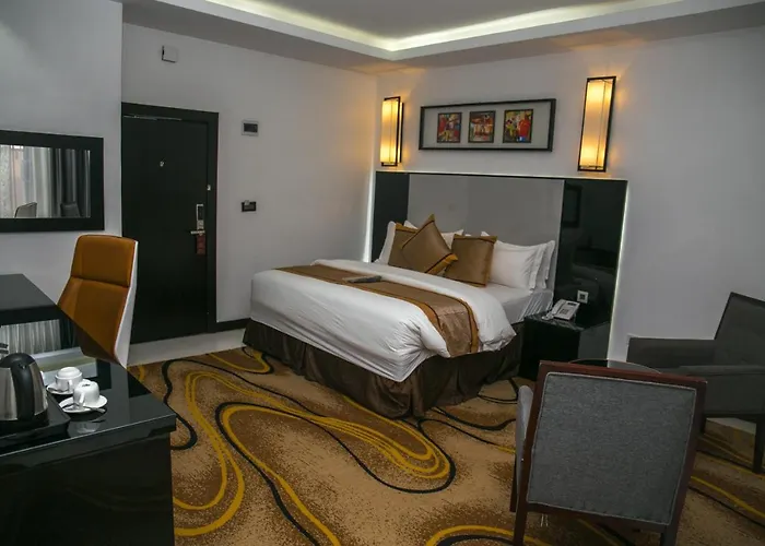Greenpoint Hotel