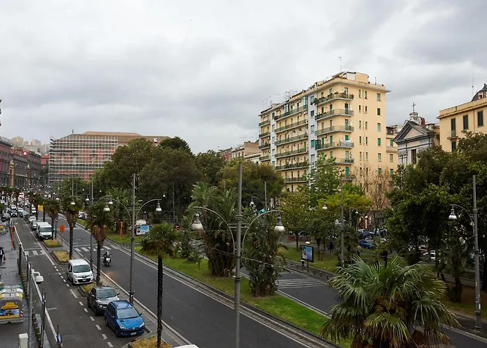  Napoli Regina